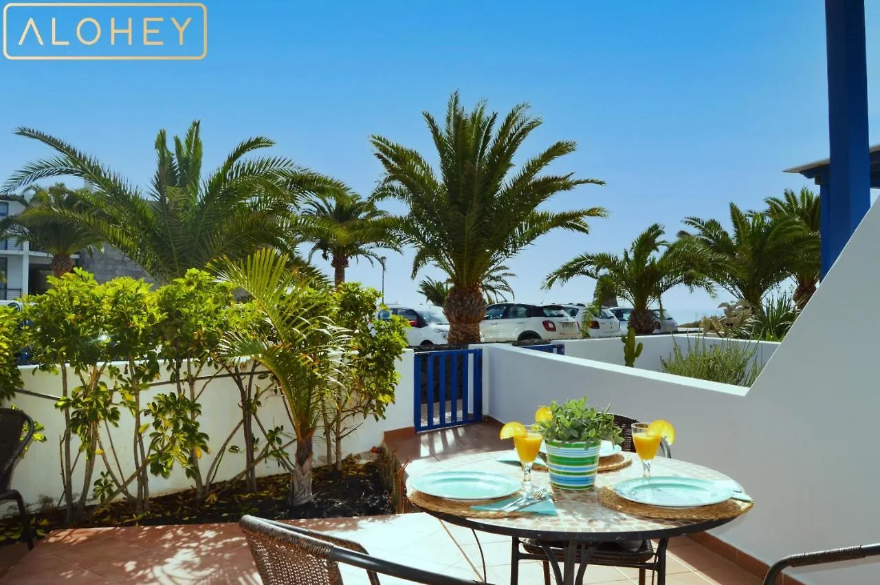 Casa Maresia Las Moreras Con Vista Mar En Primera Linea Y Piscina Compartida Playa Blanca  0*, Playa Blanca (Lanzarote)