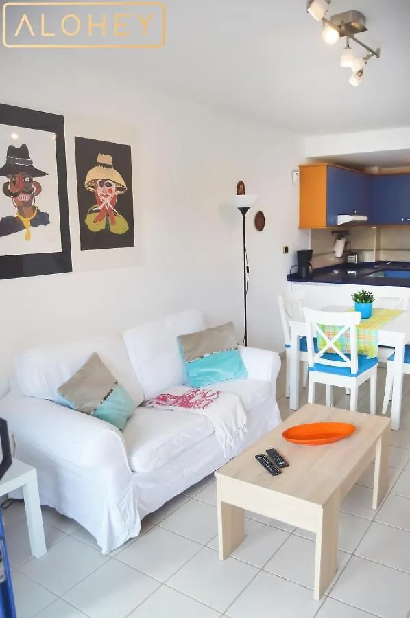 Casa Maresia Las Moreras Con Vista Mar En Primera Linea Y Piscina Compartida Playa Blanca  0*, Playa Blanca (Lanzarote)
