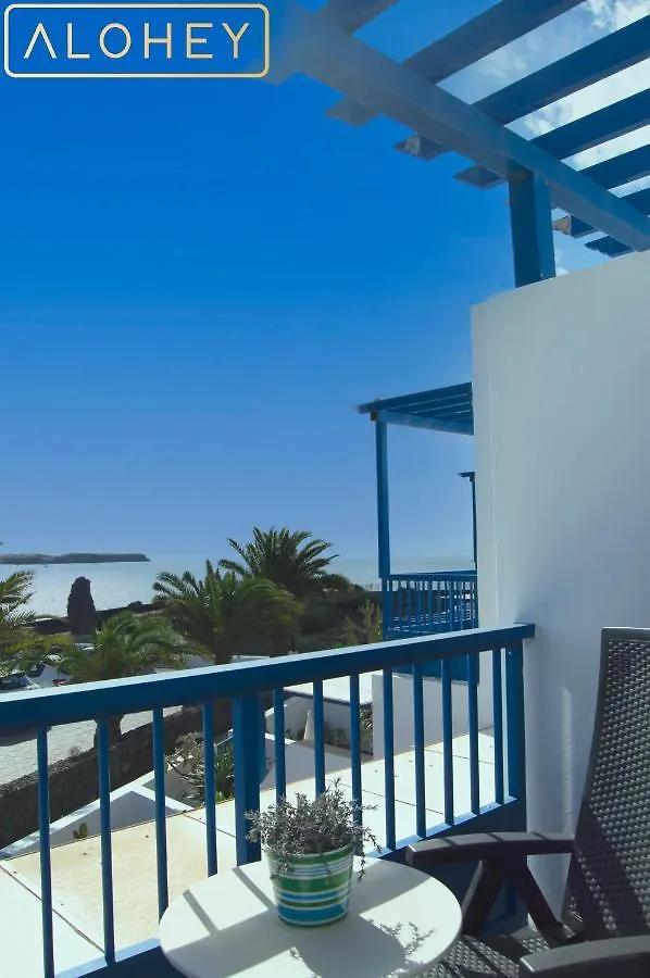Casa Maresia Las Moreras Con Vista Mar En Primera Linea Y Piscina Compartida Playa Blanca  0*, Playa Blanca (Lanzarote) Spain